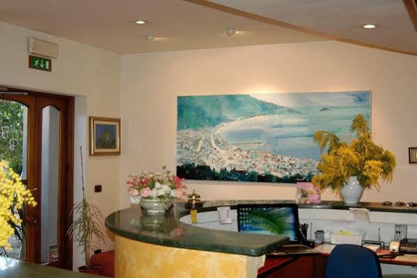 Hotel Baia Blu Alassio Esterno foto
